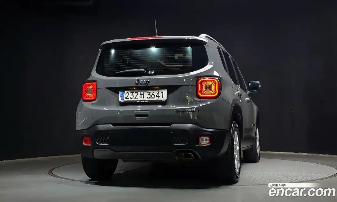 Jeep Renegade 2021 2.4 автомат (гидро), фото 4