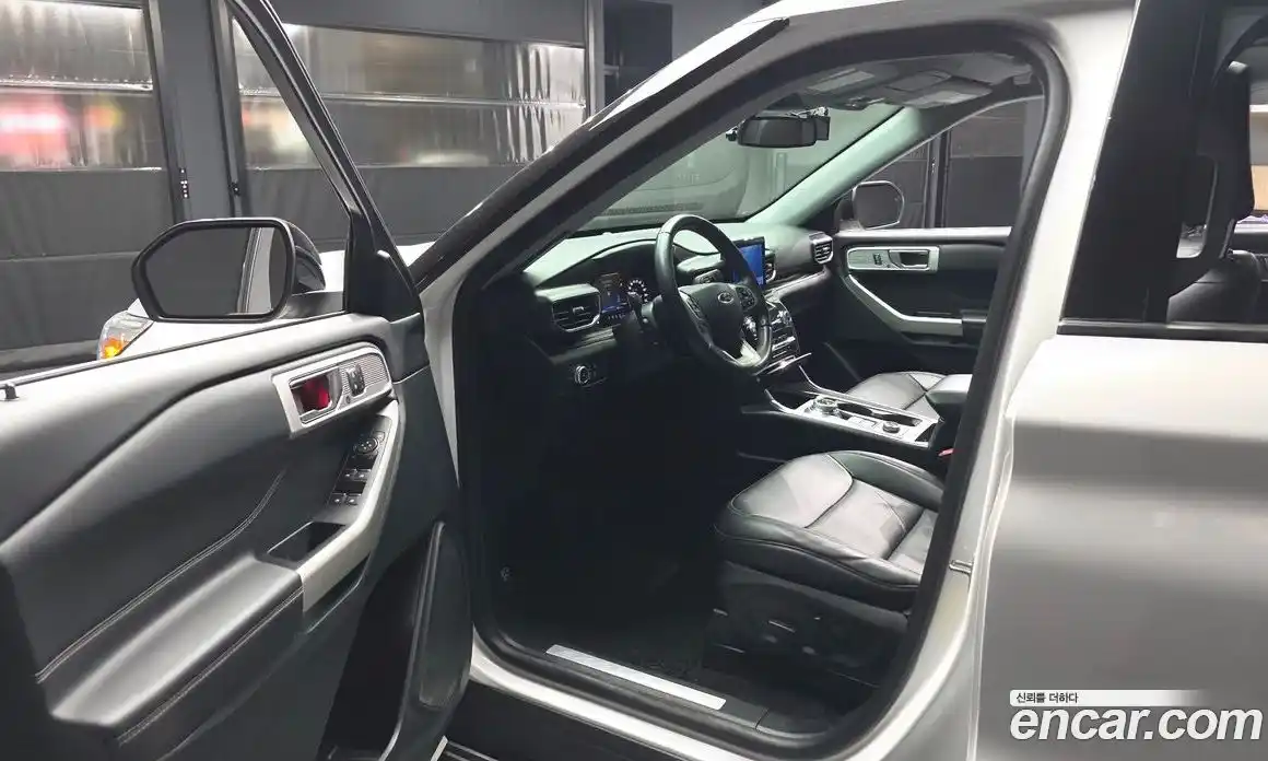Ford Explorer 2021 2.3 автомат (гидро), фото 13