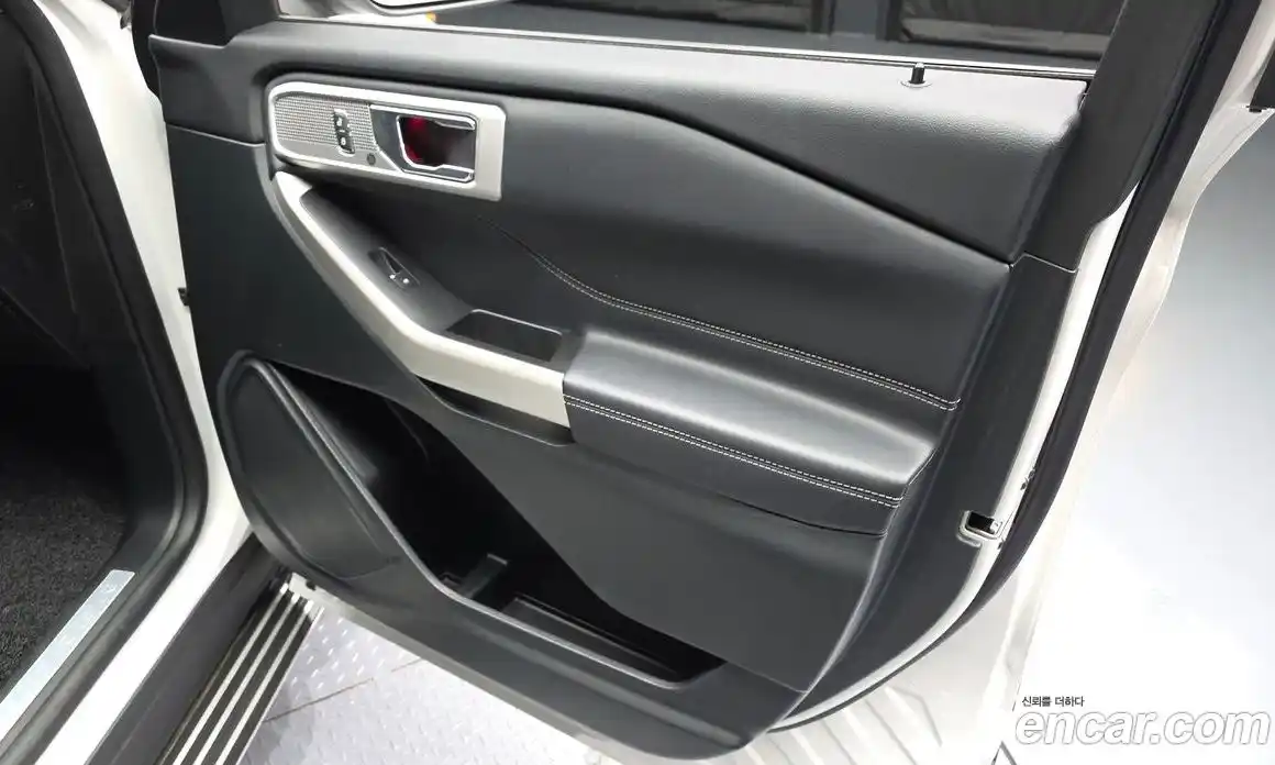 Ford Explorer 2021 2.3 автомат (гидро), фото 14
