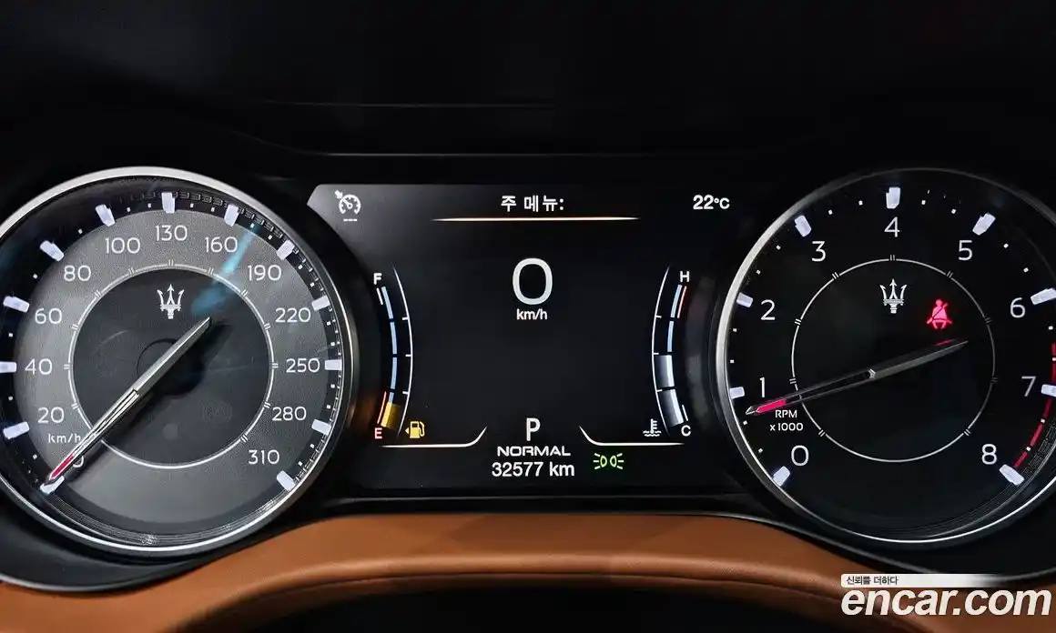 Maserati Ghibli 2021 2.0 гидро, фото 11