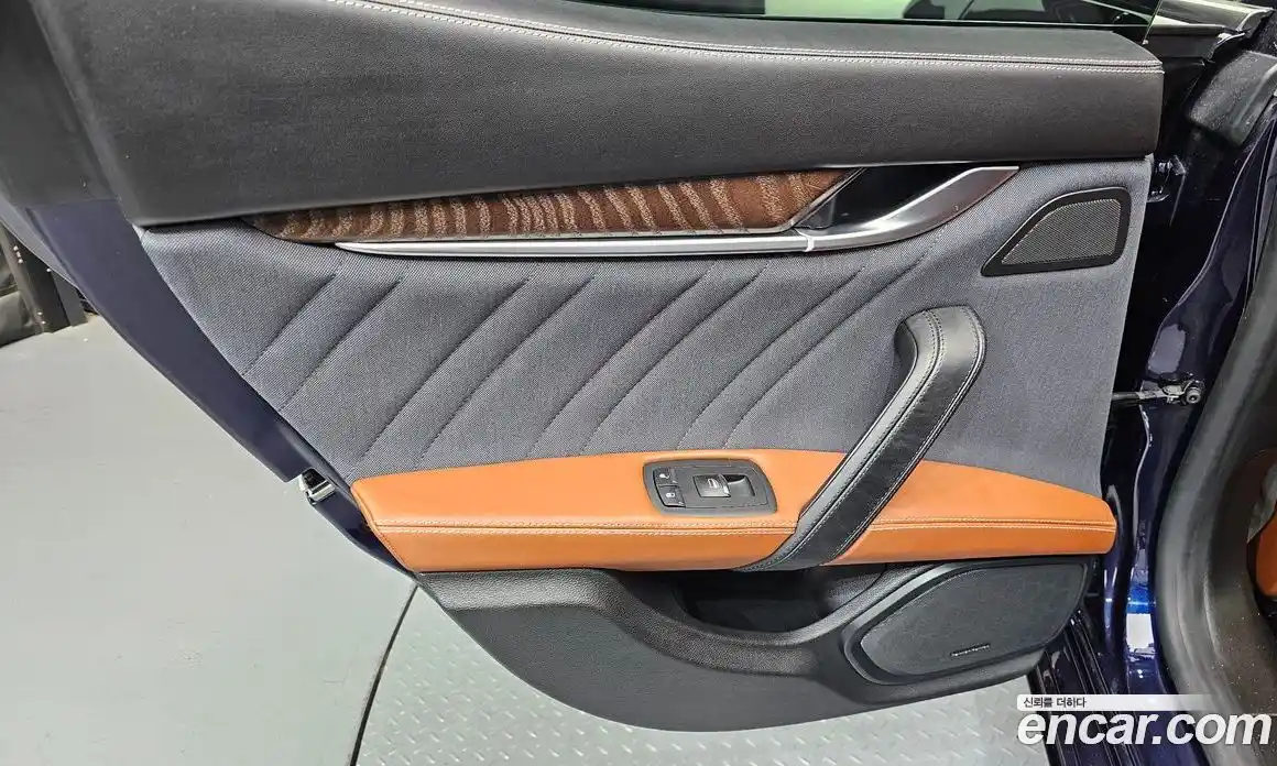 Maserati Ghibli 2021 2.0 гидро, фото 15
