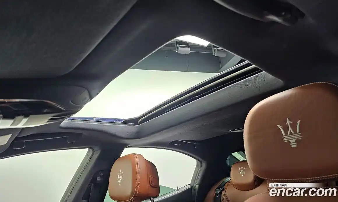Maserati Ghibli 2021 2.0 гидро, фото 27
