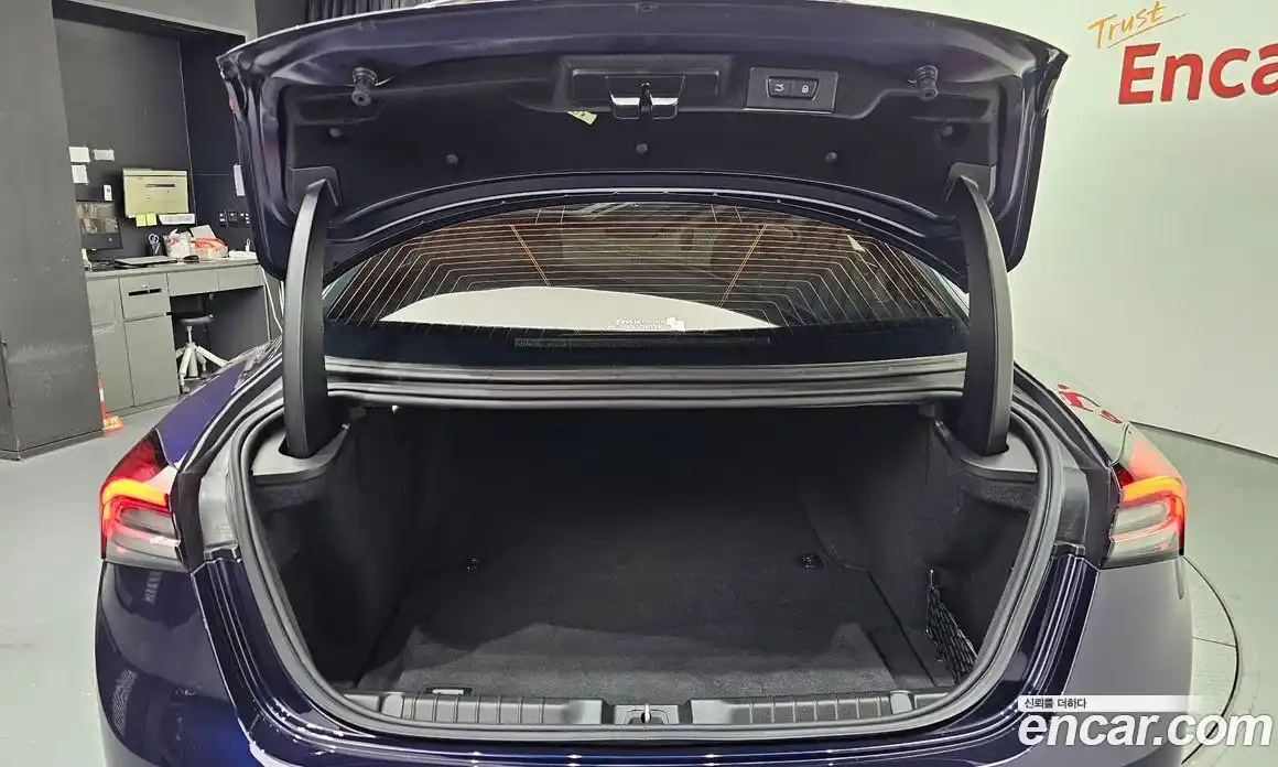 Maserati Ghibli 2021 2.0 гидро, фото 28