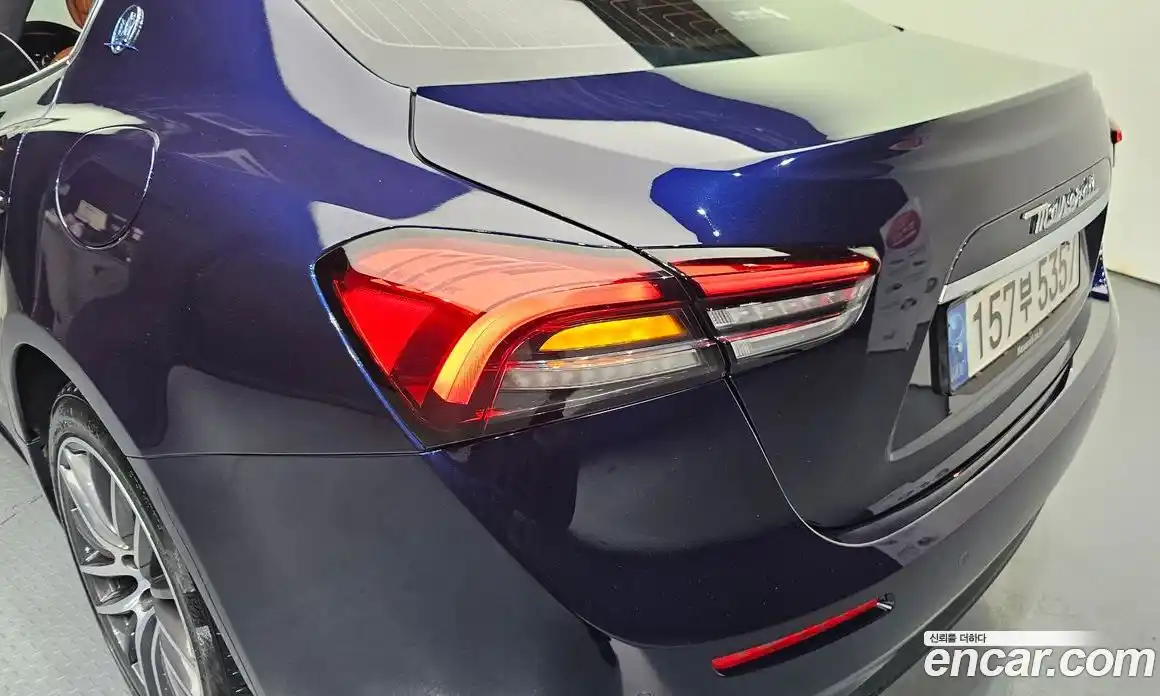 Maserati Ghibli 2021 2.0 гидро, фото 9