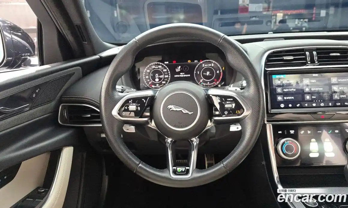 Jaguar XE 2020 2.0 гидро, фото 19