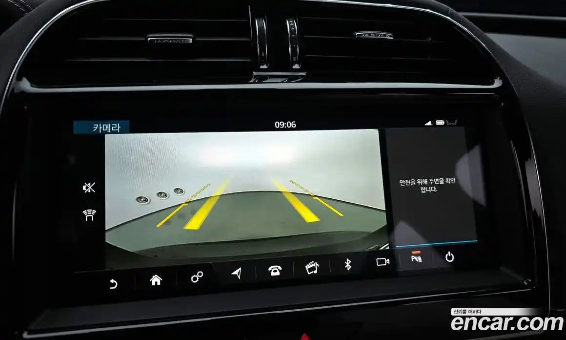 Jaguar XE 2020 2.0 гидро, фото 20