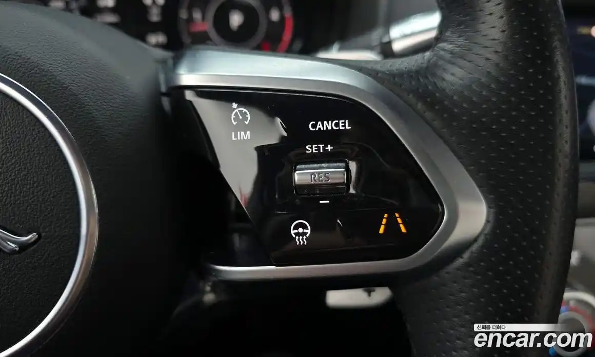 Jaguar XE 2020 2.0 гидро, фото 29