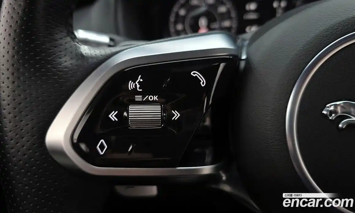 Jaguar XE 2020 2.0 гидро, фото 30