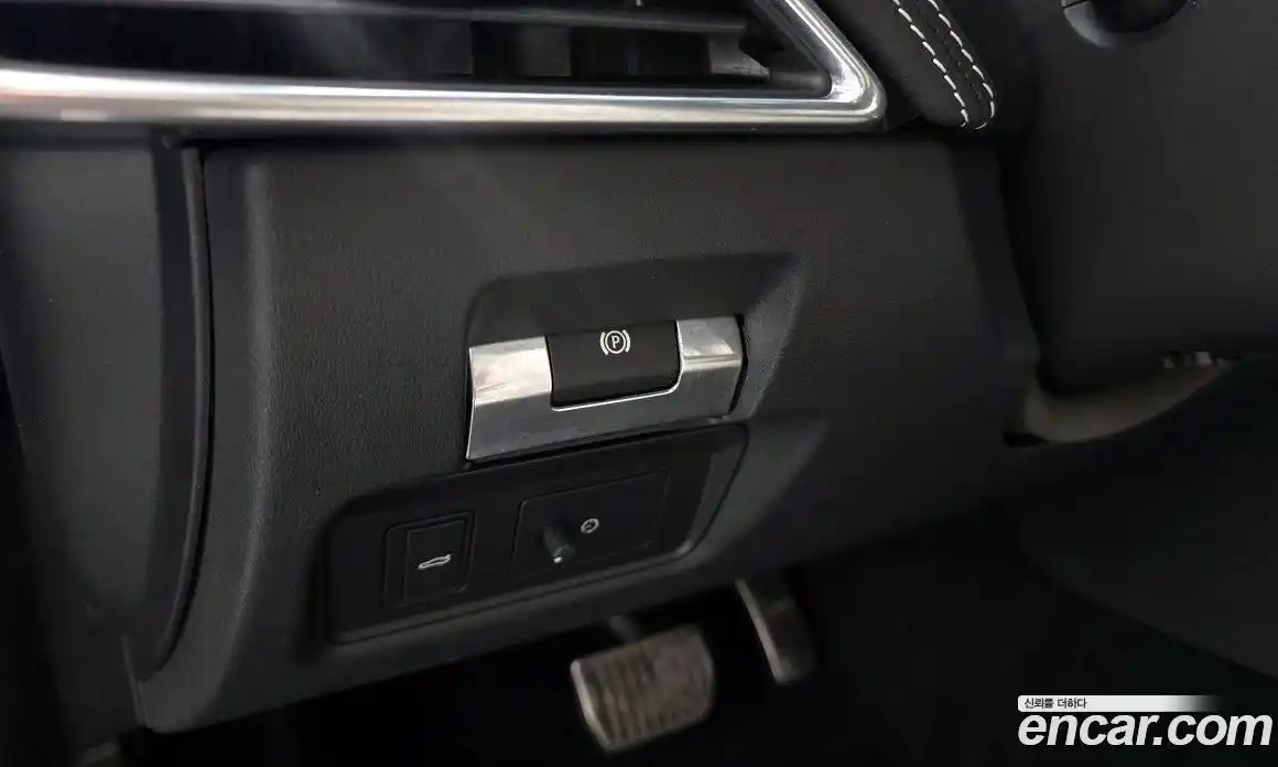Jaguar XE 2020 2.0 гидро, фото 31