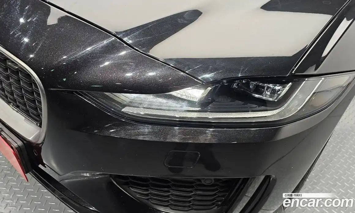 Jaguar XE 2020 2.0 гидро, фото 9