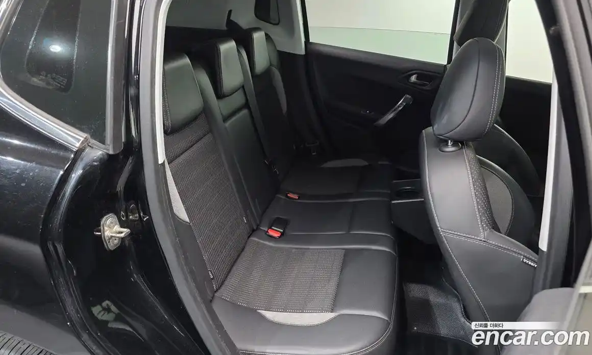 Peugeot 2008 2015 1.6 автомат (гидро), фото 11