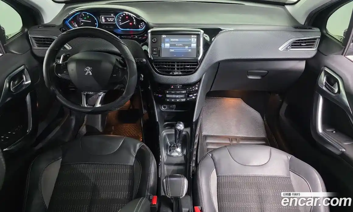 Peugeot 2008 2015 1.6 автомат (гидро), фото 7