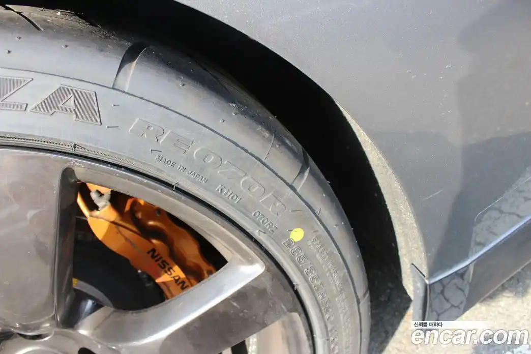 Nissan GT-R 2010 3.8 гидро, фото 6
