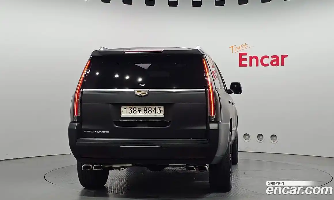Cadillac Escalade 2020 6.2 гидро, фото 4