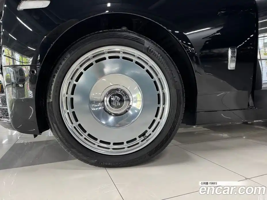 Rolls-Royce Phantom 2021 6.7 гидро, фото 16