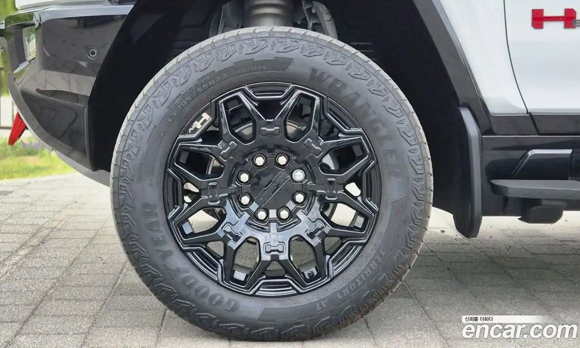 GMC Hummer EV 2025 автомат (гидро), фото 6