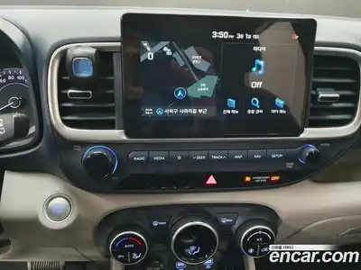 Hyundai Venue 2019 1.6 автомат (гидро), миниатюра 12