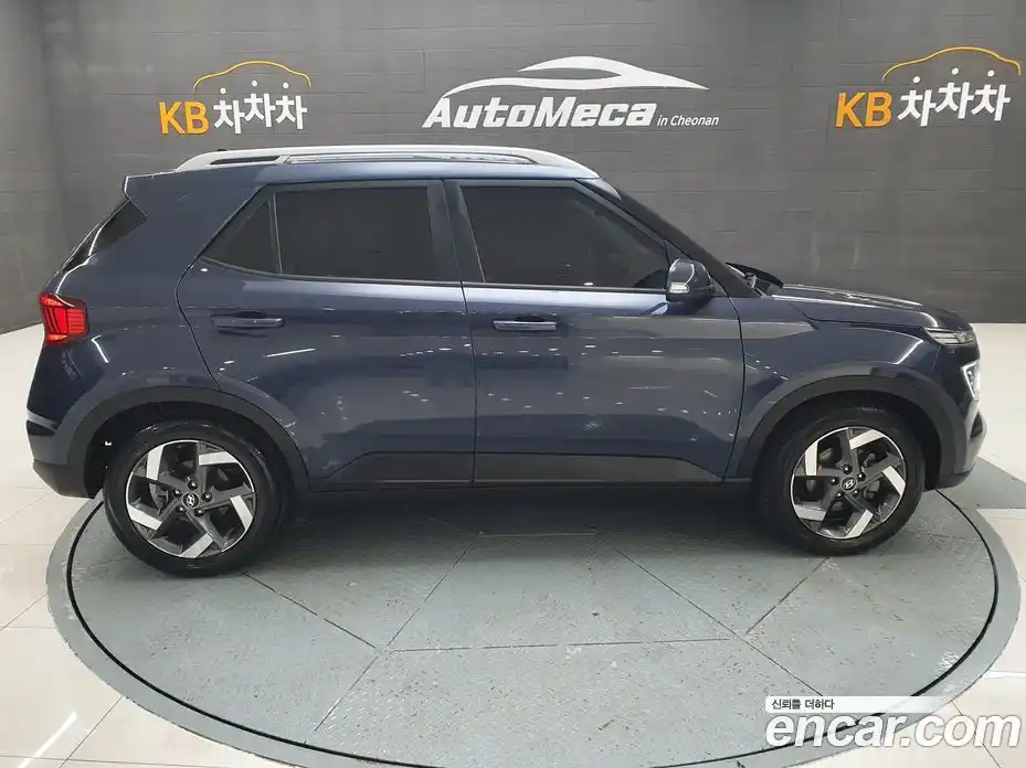 Hyundai Venue 2019 1.6 автомат (гидро), фото 17