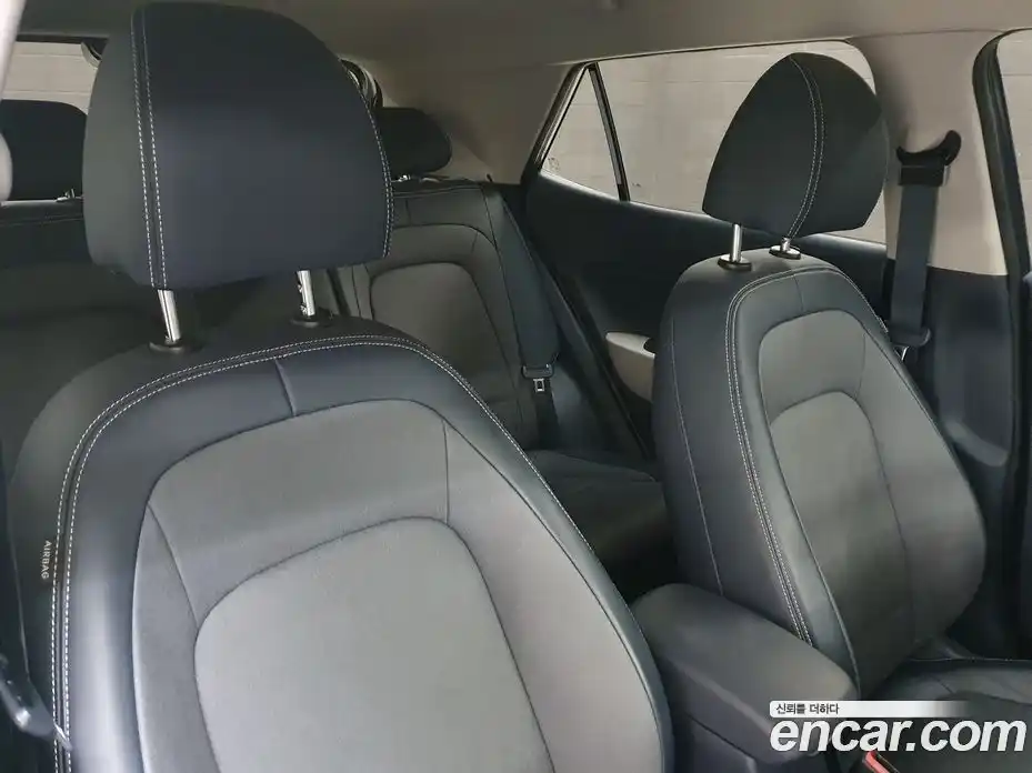 Hyundai Venue 2019 1.6 автомат (гидро), фото 10
