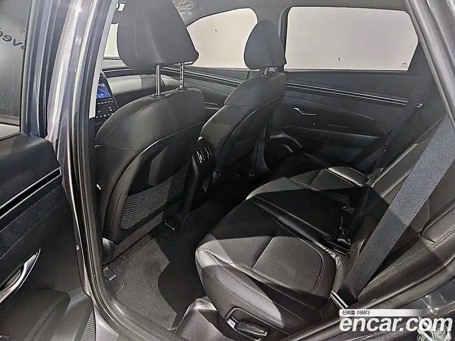 Hyundai Tucson 2022 1.6 автомат (гидро), фото 16