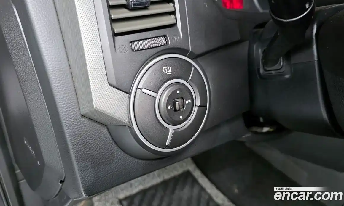 SsangYong Korando 2014 2.0 автомат (гидро), фото 15
