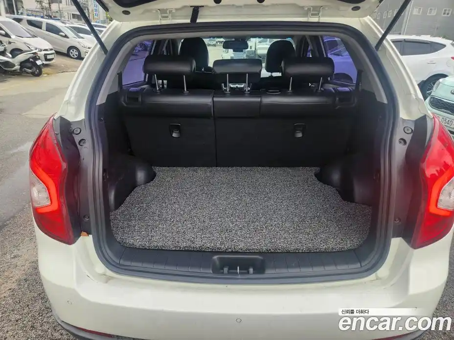 SsangYong Korando 2015 2.2 автомат (гидро), фото 17