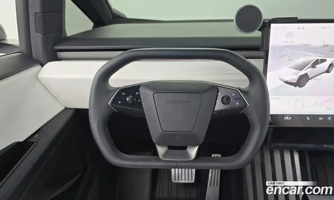 Tesla Cybertruck 2024 0.1 гидро, фото 13