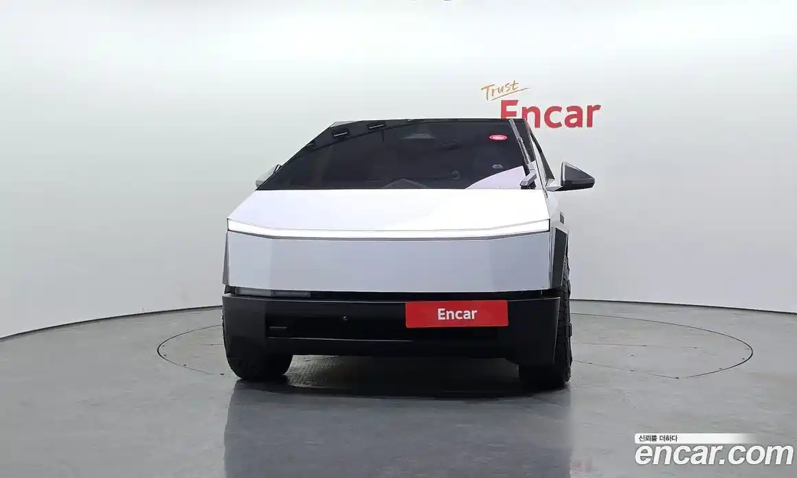 Tesla Cybertruck 2024 0.1 гидро, фото 3