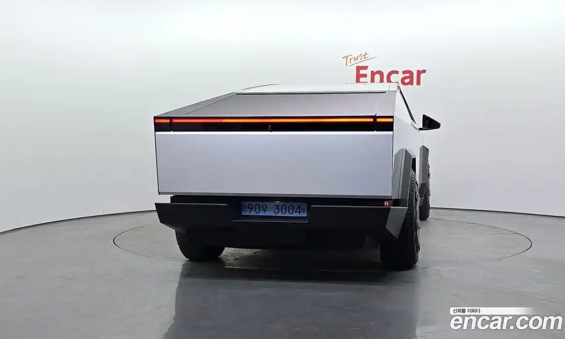 Tesla Cybertruck 2024 0.1 гидро, фото 4