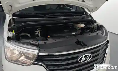 Hyundai Starex 2019 2.5 автомат (гидро), миниатюра 6