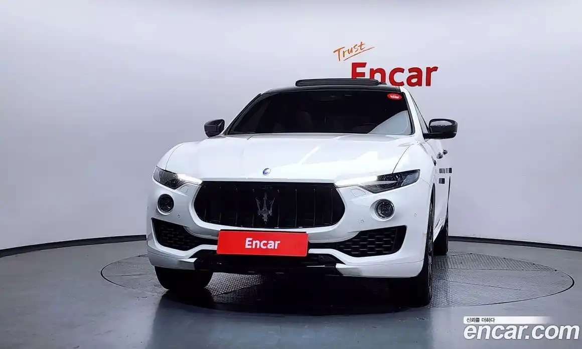 Maserati Levante 2017 3.0 гидро, фото 3