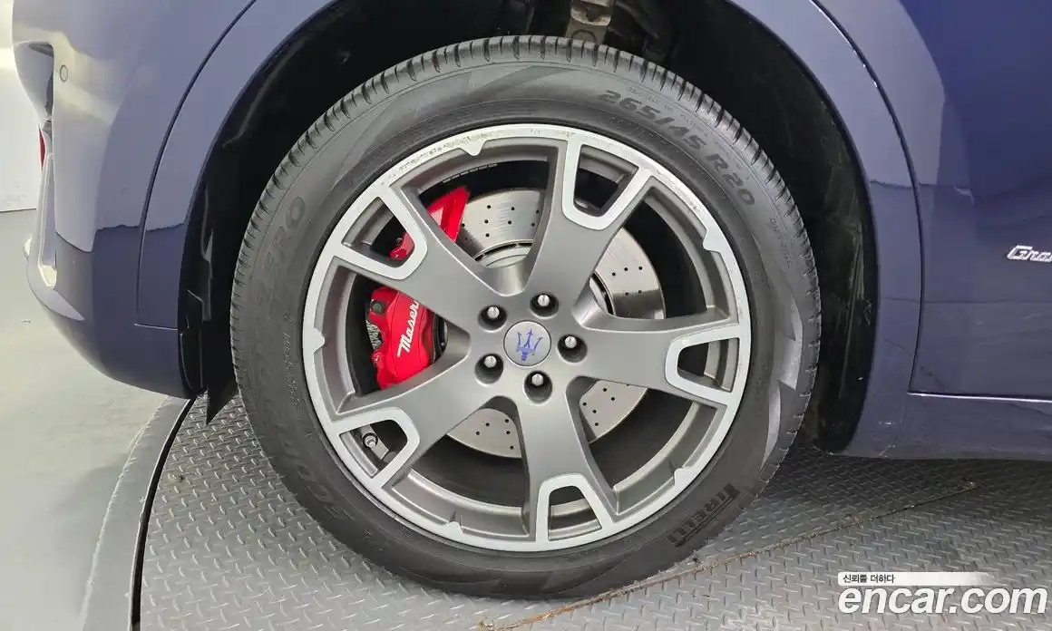 Maserati Levante 2019 3.0 гидро, фото 5