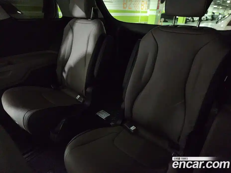 Kia Carnival 2025 1.6 автомат (гидро), фото 17