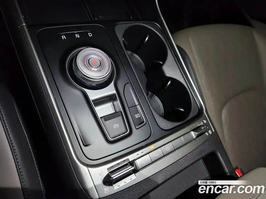 Kia Carnival 2025 1.6 автомат (гидро), фото 9