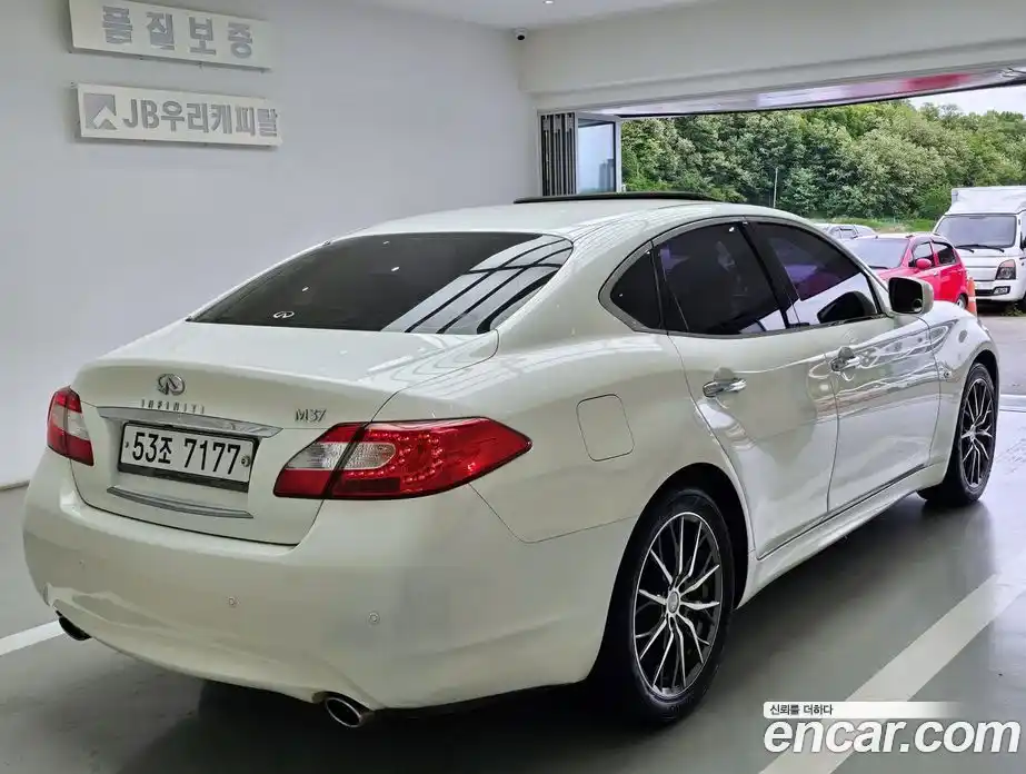 Infiniti M 2010 3.7 гидро, фото 5