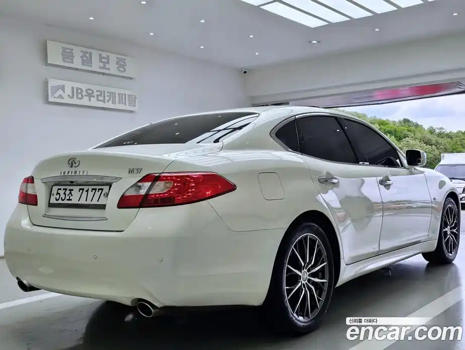 Infiniti M 2010 3.7 гидро, фото 6