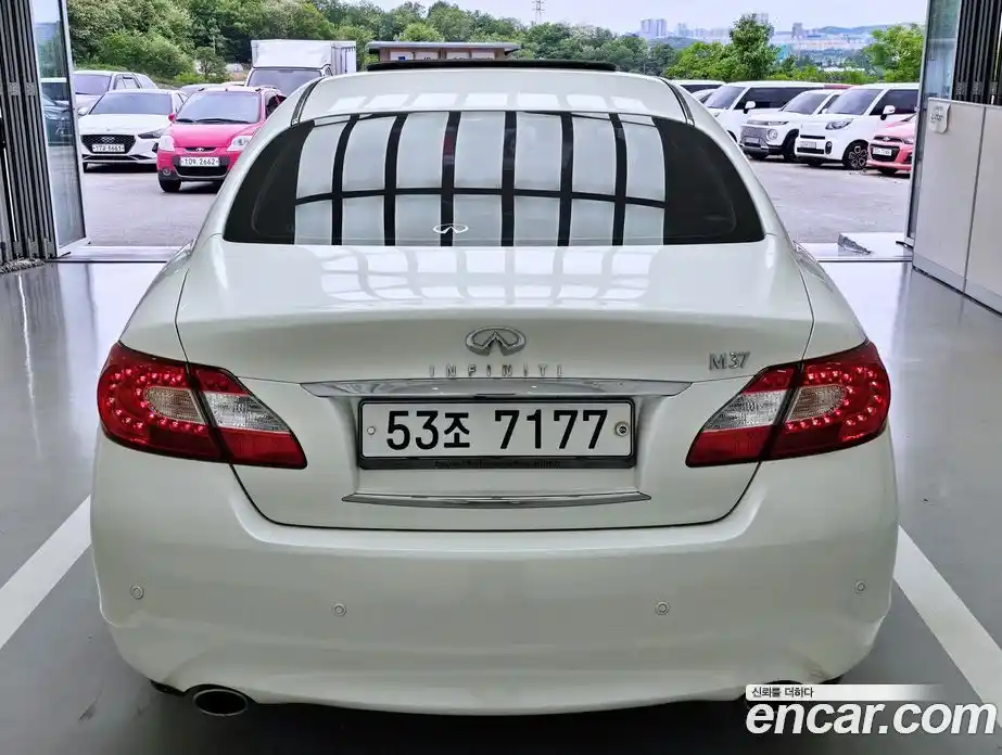 Infiniti M 2010 3.7 гидро, фото 7