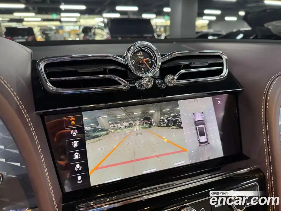 Bentley Bentayga 2021 4.0 гидро, фото 10