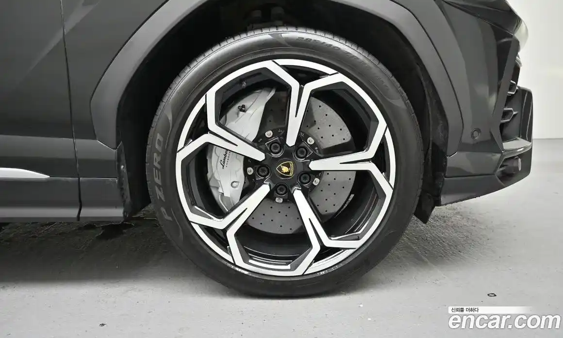 Lamborghini Urus 2021 4.0 гидро, фото 18