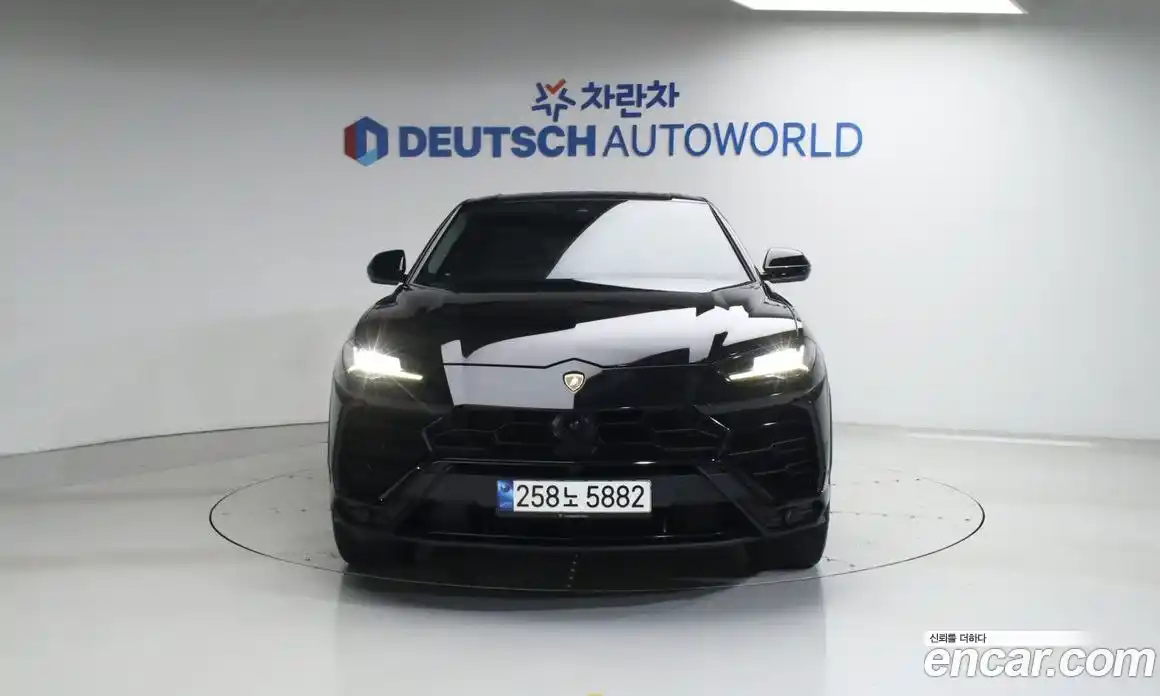 Lamborghini Urus 2021 4.0 гидро, фото 2