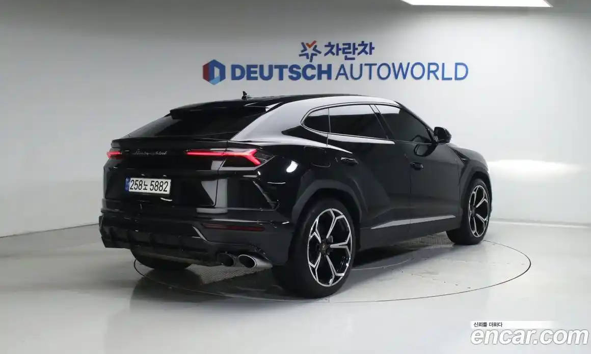 Lamborghini Urus 2021 4.0 гидро, фото 3