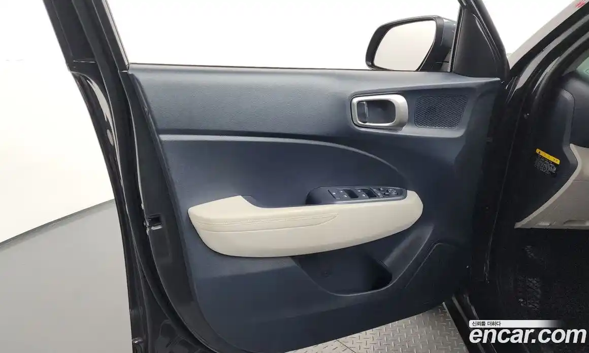 Hyundai Venue 2019 1.6 автомат (гидро), фото 14