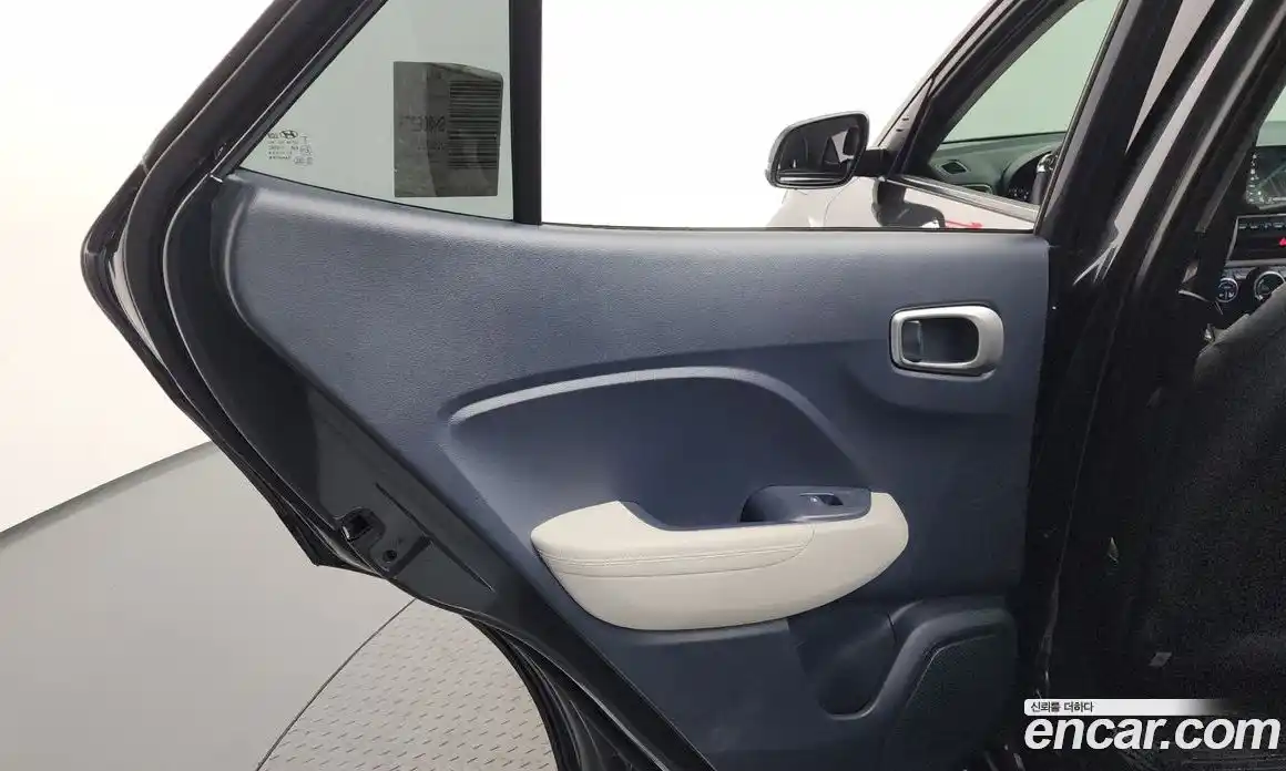Hyundai Venue 2019 1.6 автомат (гидро), фото 15