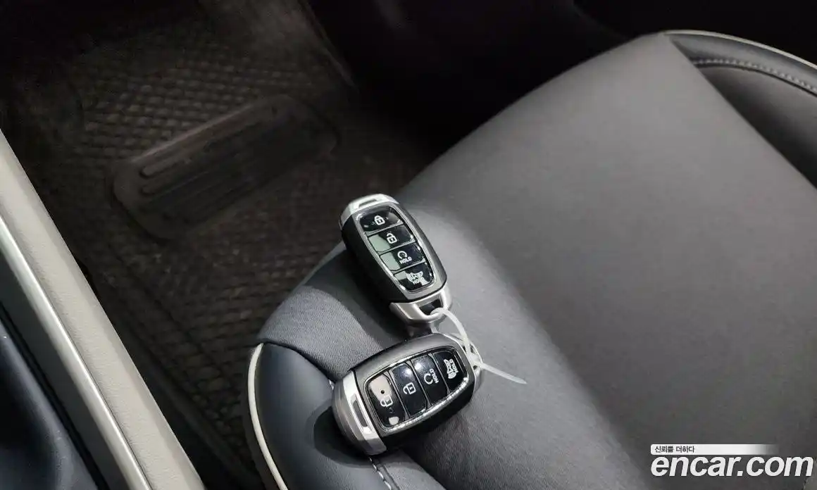 Hyundai Venue 2019 1.6 автомат (гидро), фото 21