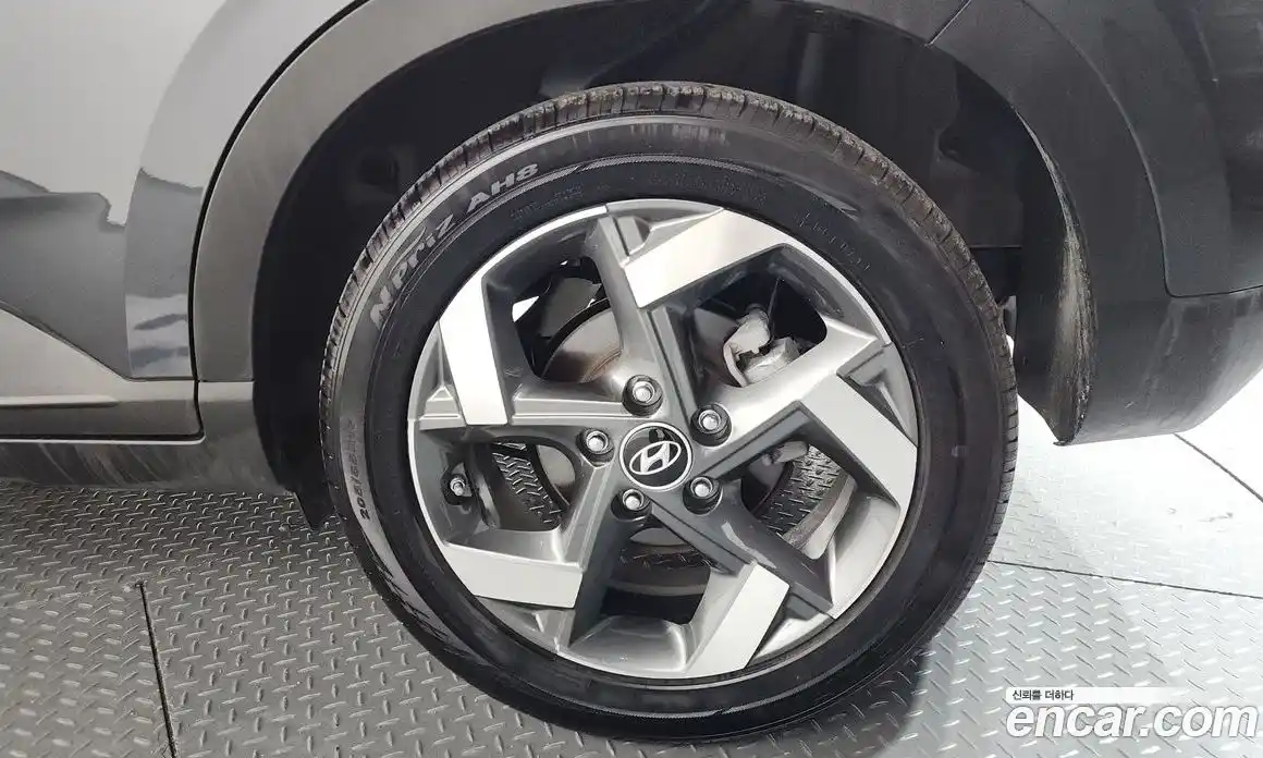 Hyundai Venue 2019 1.6 автомат (гидро), фото 7