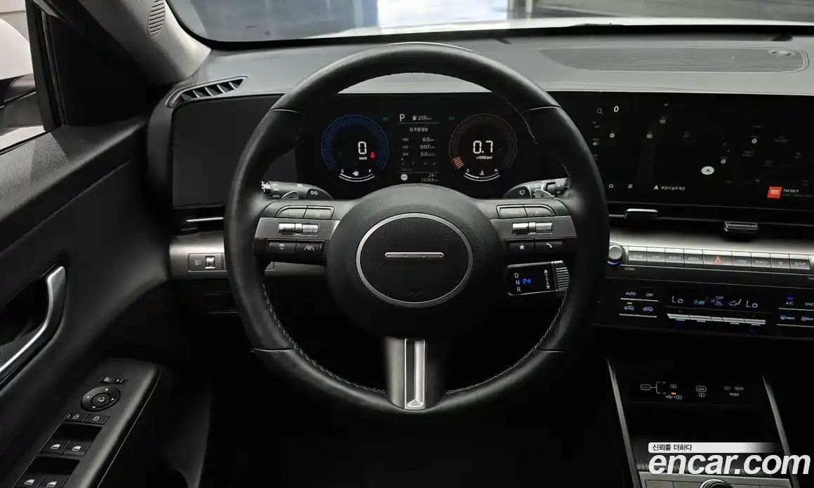Hyundai Kona 2025 1.6 автомат (гидро), фото 19