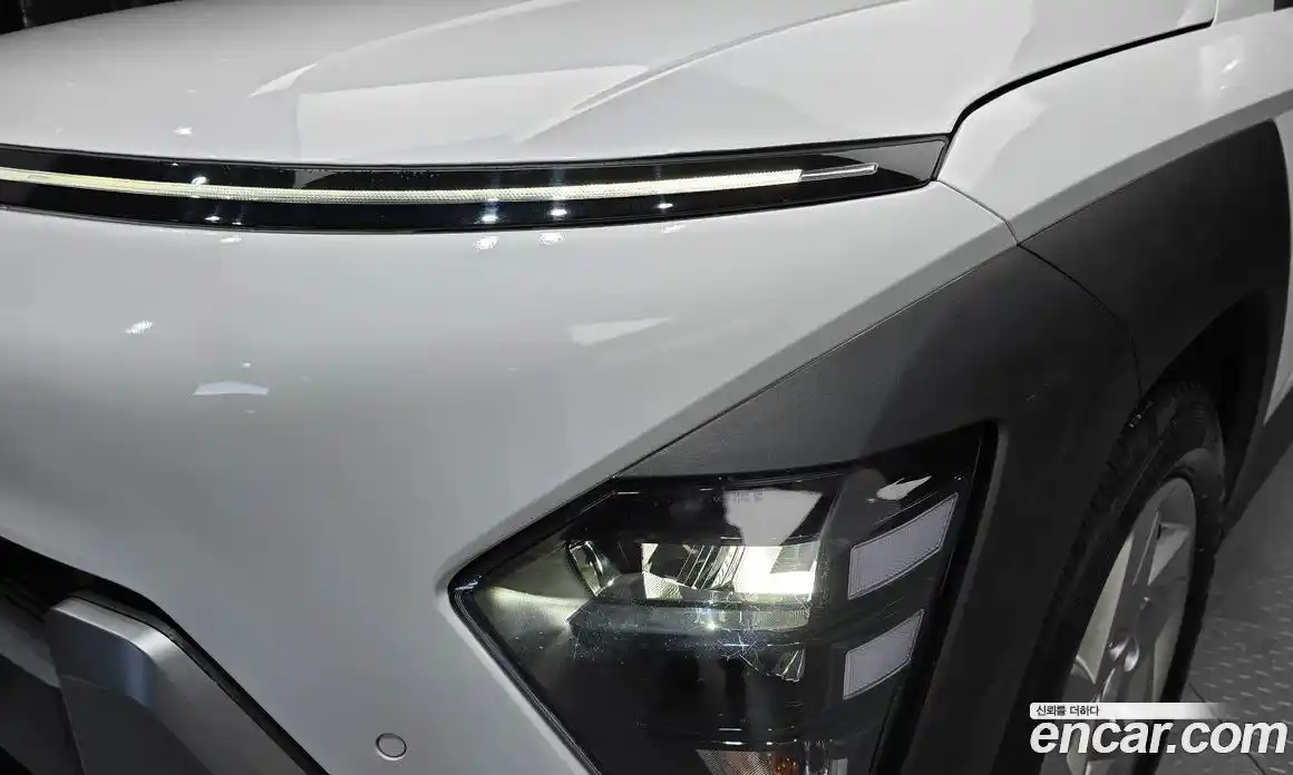 Hyundai Kona 2025 1.6 автомат (гидро), фото 8