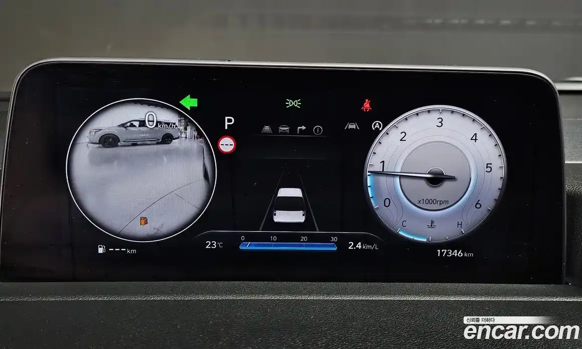 Hyundai Staria 2022 2.2 гидро, фото 11