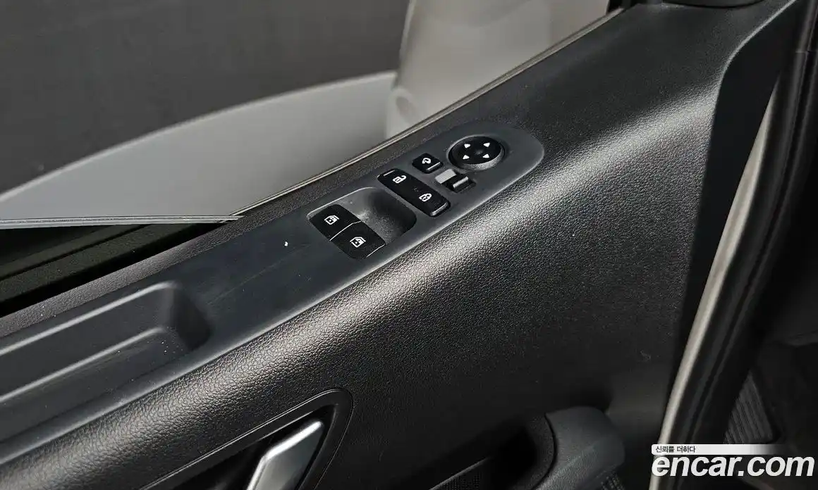 Hyundai Staria 2022 2.2 гидро, фото 23