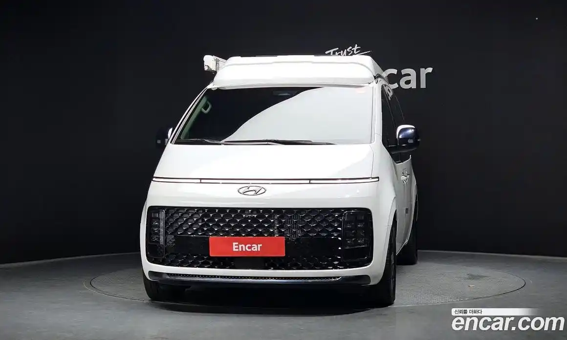 Hyundai Staria 2022 2.2 гидро, фото 3